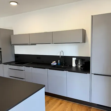 Luxus-apartment In *