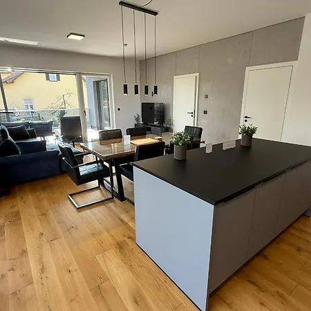 Luxus-apartment In Appartement *
